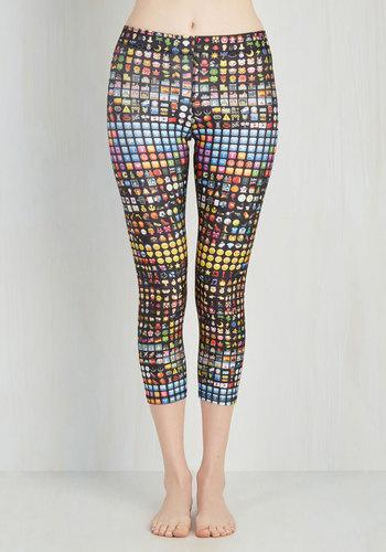 Zaraterez Groove Been Served Athletic Leggings In Emoji