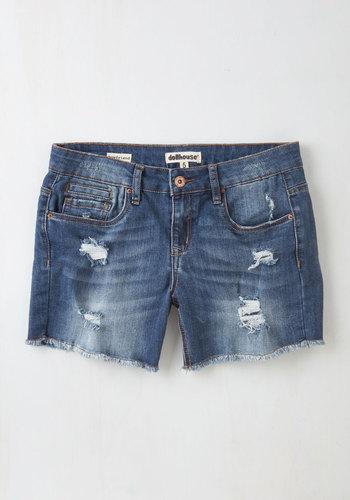 Cheery Volunteering Shorts In Mid Wash In 3