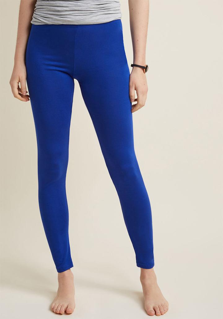 Modcloth Laid-back Lounging Leggings In Cobalt In 2x