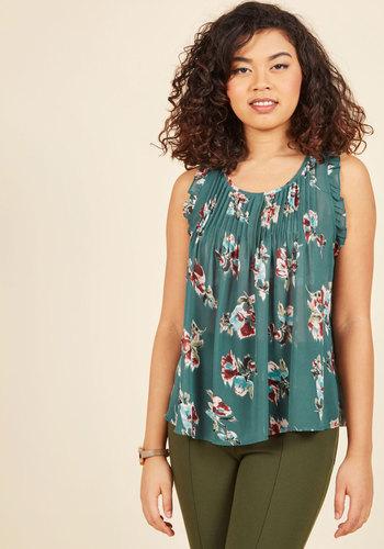 Carefree Coach Sleeveless Top In Pine In S