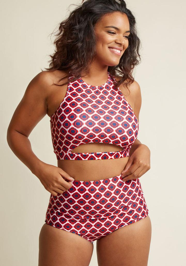 Modcloth Parasail Away With Me Swimsuit Bottom In Red Flowers In 3x