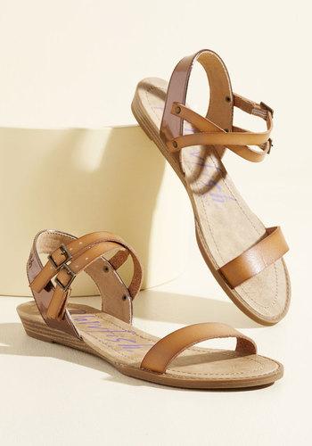  It's A Dune Deal Sandal In Tan In 6