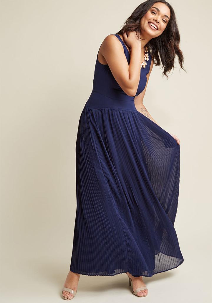 Modcloth Drop Waist Pleated Maxi Dress In Midnight In 1x