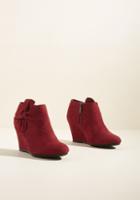 Modcloth Knot A Moment Too Soon Wedge Bootie In 7