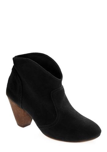 Rodeo So Refined Bootie In Black