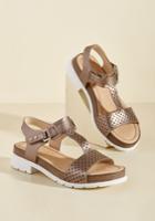  Good-natured Glam Leather Sandal In Bronze In 9