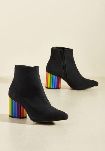  For Crayon Out Loud Bootie In 6