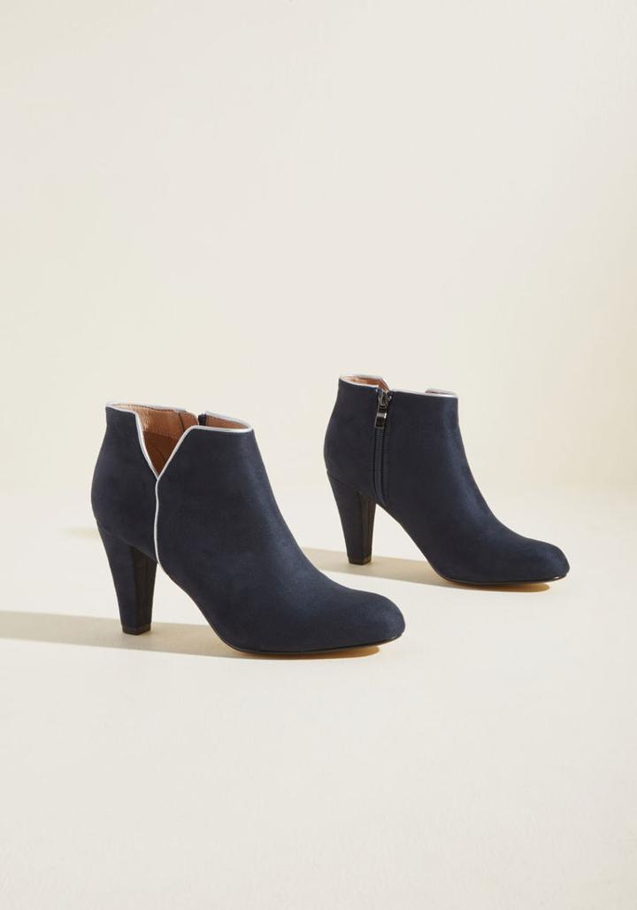Chelseacrew Chelsea Crew Outlined Allure Heeled Bootie In 38