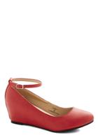 Intouchfootwear Take A Stride With Me Wedge In Red