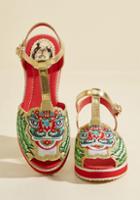 Misslfire May I Have This Lion Dance? Sandal