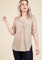  Hosting For The Weekend Tunic In Taupe In S