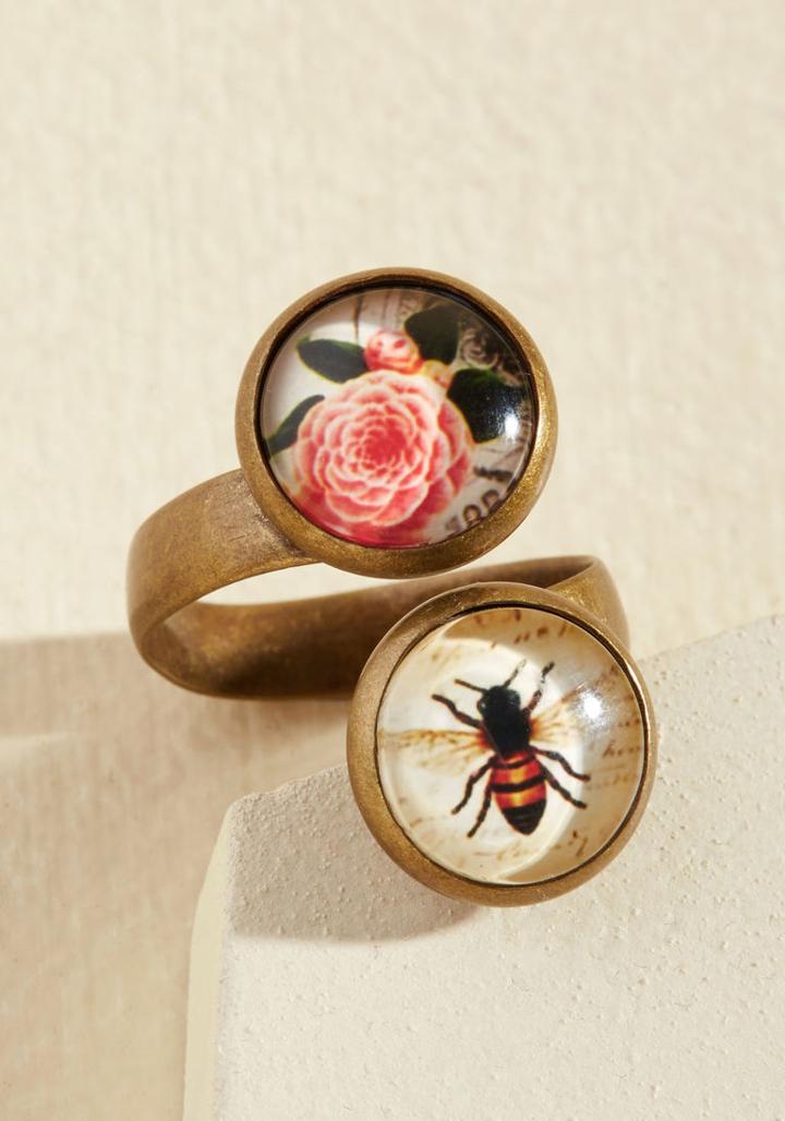 Flourishing Adornment Ring