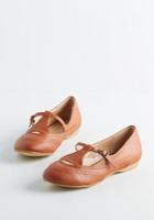 Intouchfootwear Prep To Be Presh Flat In Chestnut