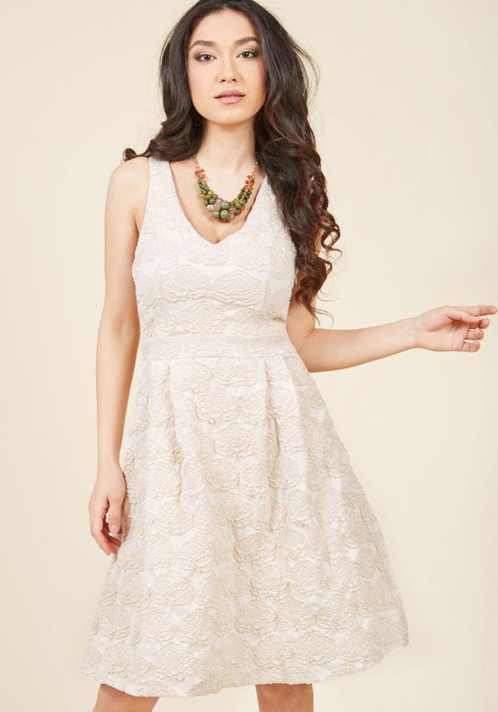 Modcloth Posh Presence A-line Dress In Champagne In 2x