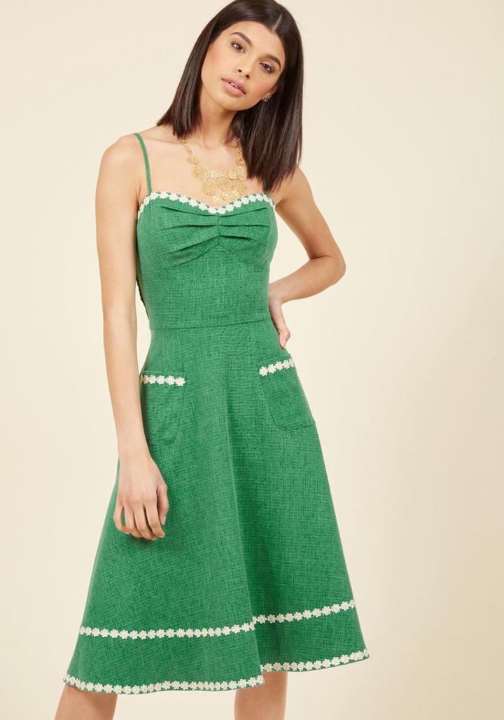  Plaza Perfection Midi Dress In L