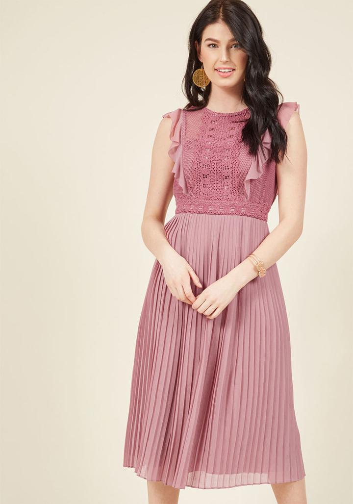 Modcloth Ruffled In Florence Midi Dress In Heirloom In 1x
