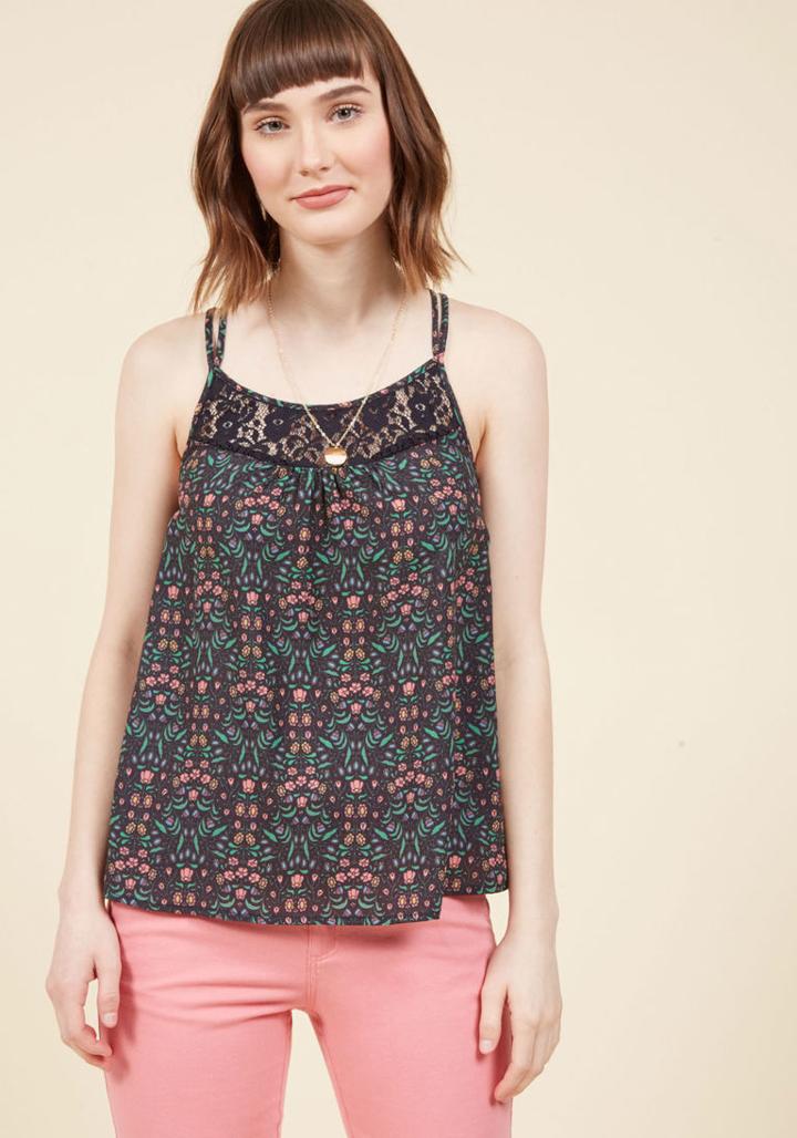 Boutique Hopping Sleeveless Top In Noir Bloom In 4x