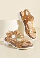  Good-natured Glam Leather Sandal In Sand In 7.5