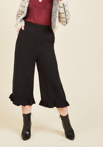  Ruffle Around The Edges Pants In S