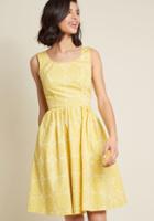Modcloth Sleeveless Dress With Scoop Neck In Mustard Medallions In Xl