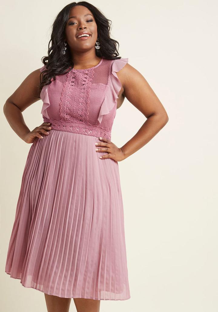 Modcloth Ruffled In Florence Midi Dress In Heirloom In 4x
