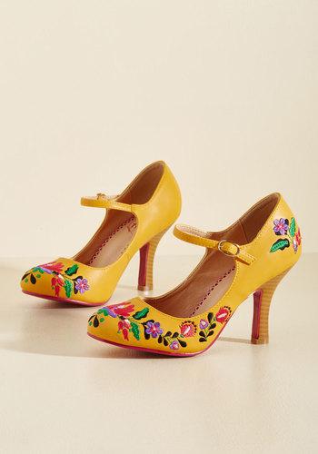  Sass With Flying Colors Heel In Mango In 37