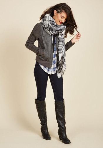 Modclothinc Loch And Key Scarf In Black Plaid