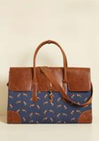Modcloth Clever Endeavor Weekend Bag In Fox