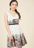 Modcloth Flair And Back A-line Dress In Dotted Blossoms In M