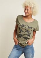 Modcloth Dino Identifier Graphic T-shirt In Xs