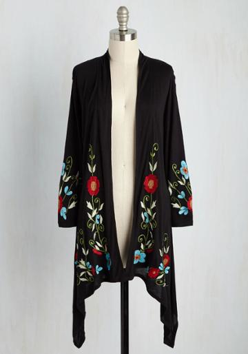  Bloom Service Delivery Floral Cardigan In Black In S