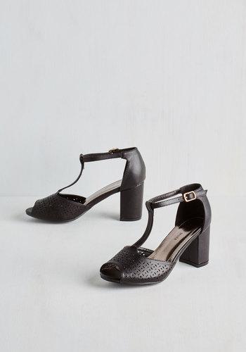 Topguyinternational Dance Floor Diva Heel In Black