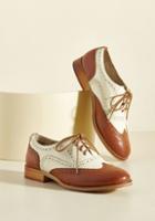 Modcloth Talking Picture Oxford Flat In Classic