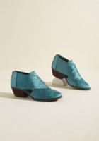 Modcloth Repping Radiance Cutout Bootie In Aegean In 9