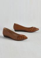 Clbychineselaundry Charming Colleague Wedge In Caramel