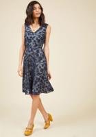Modcloth Flair In Layers Floral Dress In Navy In Xxs