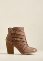 Modcloth Old Flaunting Grounds Boot In 8