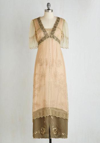 Nataya Walking On Era Dress In Sage