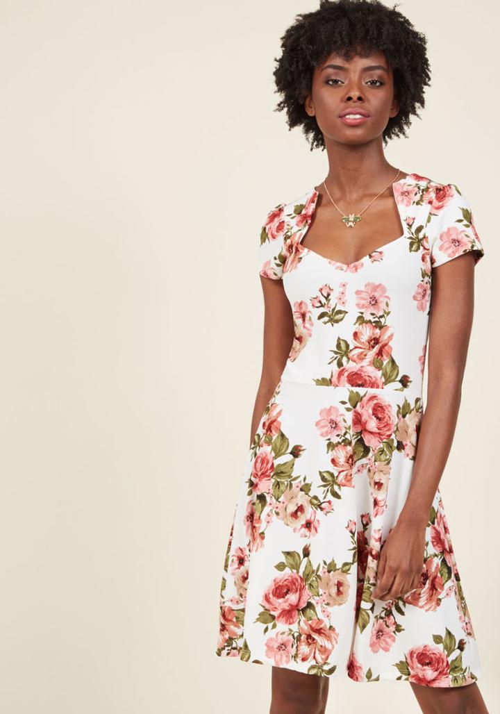Modcloth Ooh La La Lady Dress In Floral In Xl