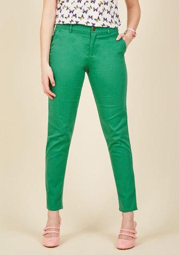  Ease Of Versatility Pants In Clover In Xxs