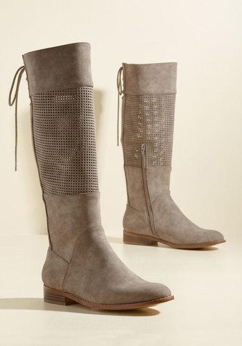  Play Eccentrics Boot In 8.5