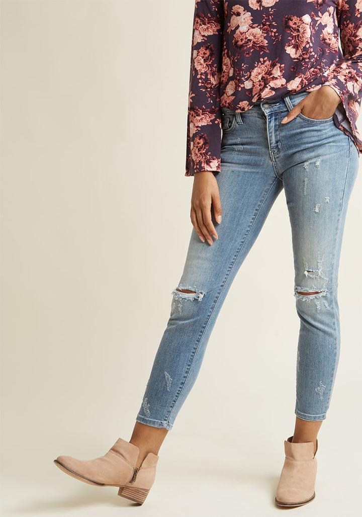 Modcloth Completely At Ease Cropped Skinny Jeans In 15