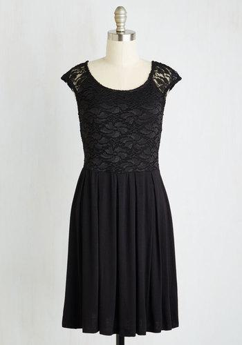 Gilliinc Bold To Behold Dress In Black