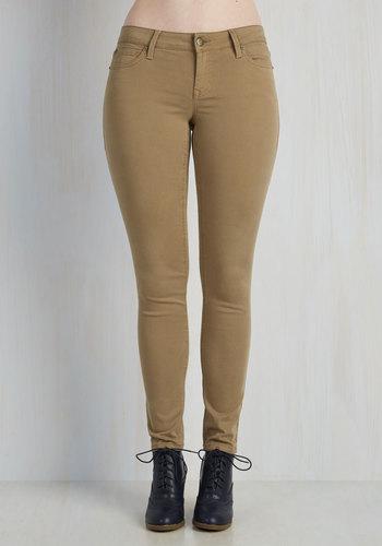 Level99 Drinks And Apps Pants In Hazelnut