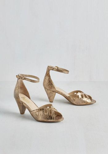 Seychelles Astonish Heel In Bronze