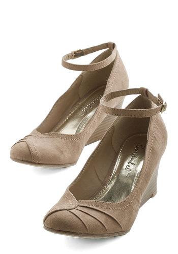 Shoemagnateinc Step-by-steppin' Out Heel