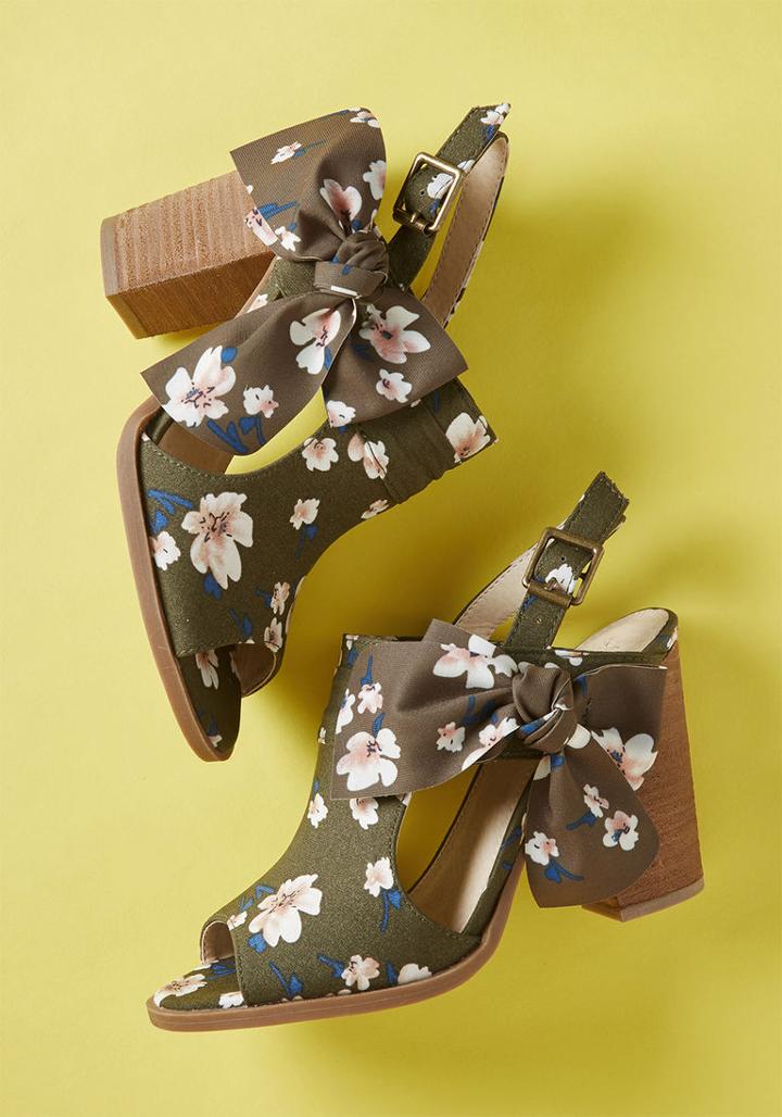 Modcloth Festive Footwork Slingback Block Heel In 8.5