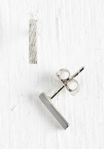 Fameaccessories Model Of Minimalism Earrings In Silver