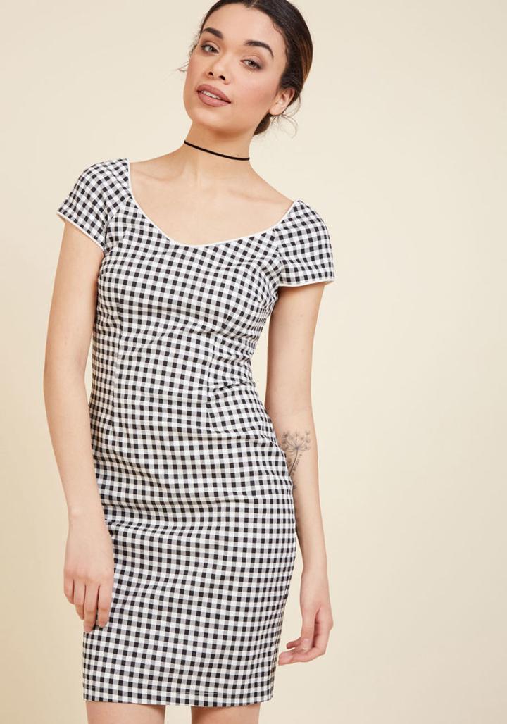 Modcloth Gone Gingham Sheath Dress