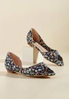 Modcloth That's More Like It Peep Toe Flat In Floral